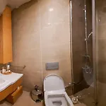 Ultra Lux Flat-great Locationb1 *