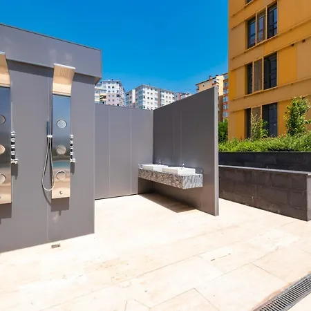 Ultra Lux Flat-great Locationb1