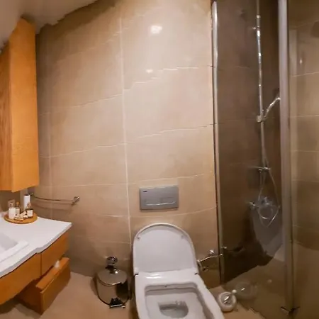 Ultra Lux Flat-great Locationb1 *